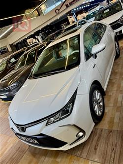 تۆیۆتا کۆرۆلا